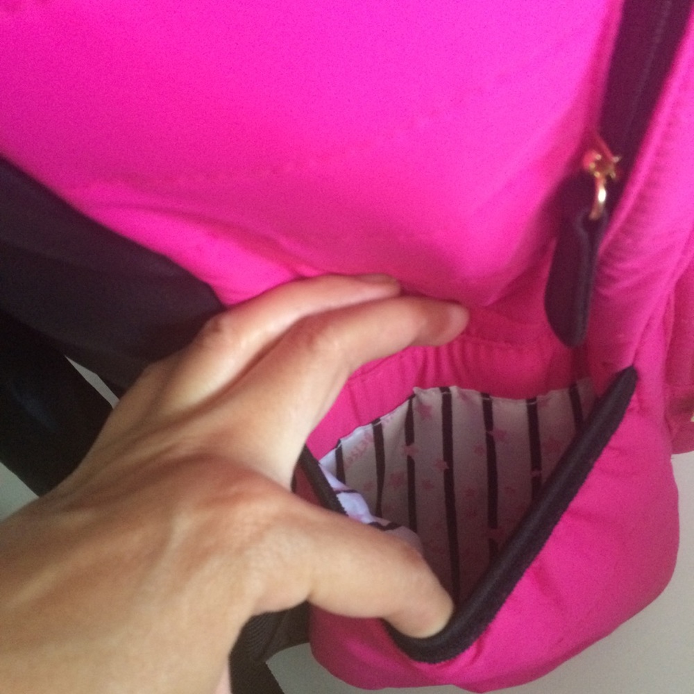Betsey Johnson fuchsia Backpack large quilted - Picture 5 of 8